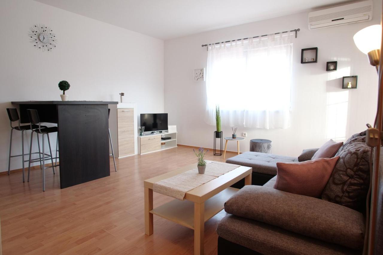 Luka Apartman Medulin Kültér fotó