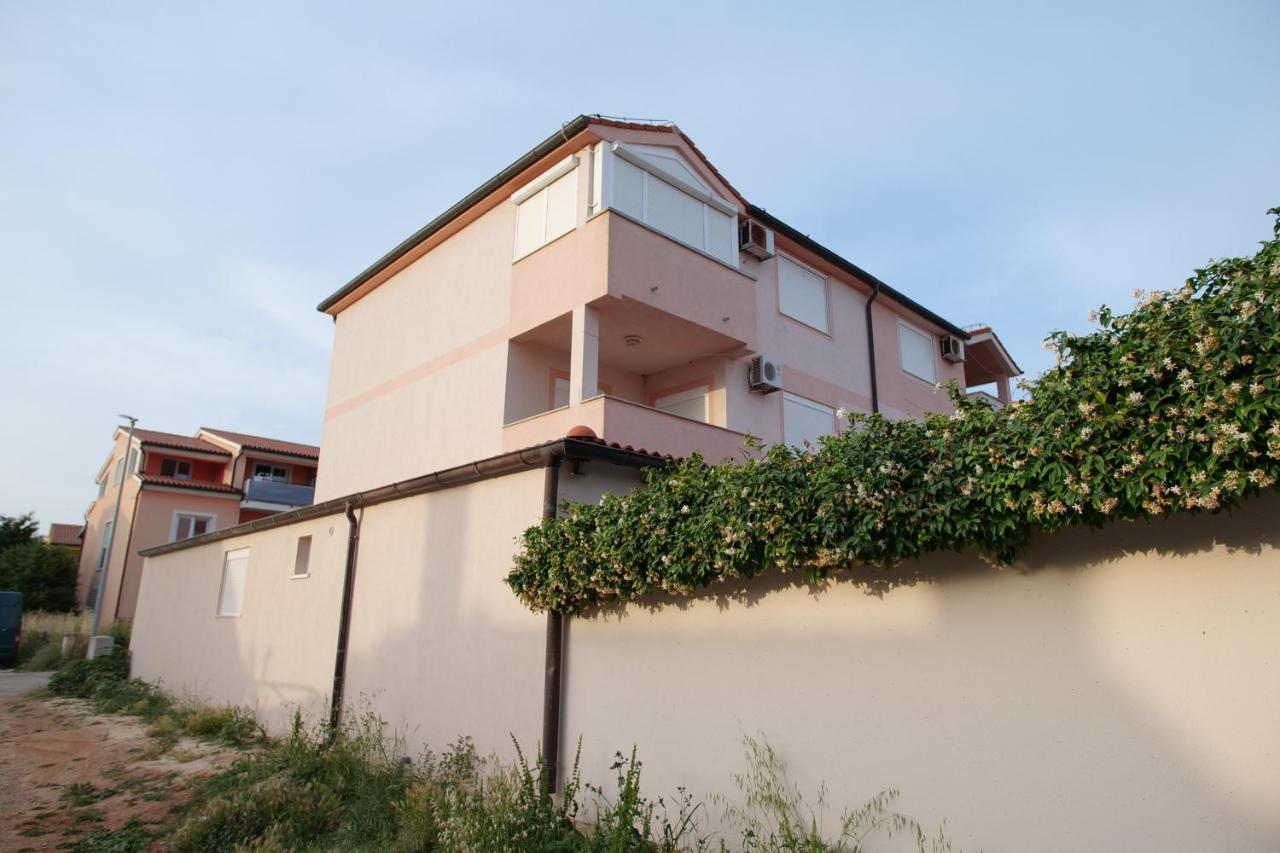 Luka Apartman Medulin Kültér fotó